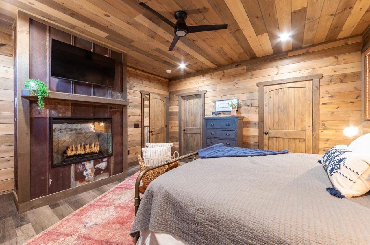 Splash Mountain Pool Hot Tub Theater Game Room Sevierville Zewnętrze zdjęcie